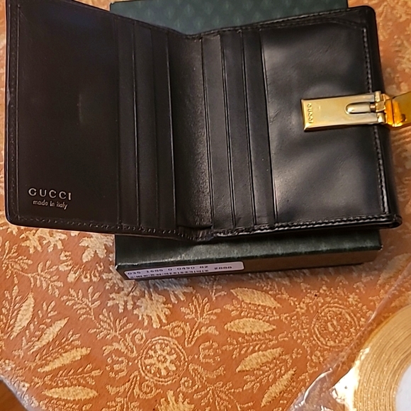GUCCI BLACK WALLET - Picture 9 of 10